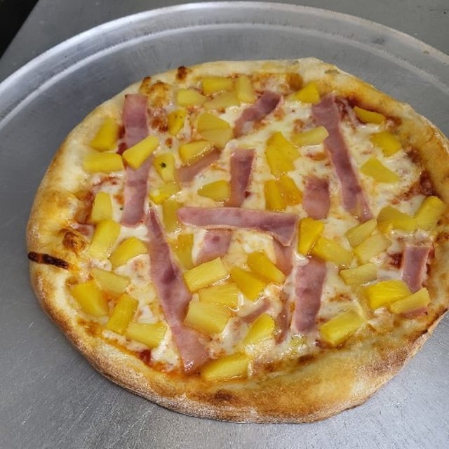 Hawaiian Pizza (18" Large Pizza).