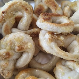 Garlic Knots