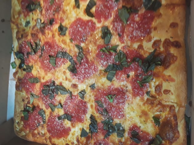 Grandma Pizza.